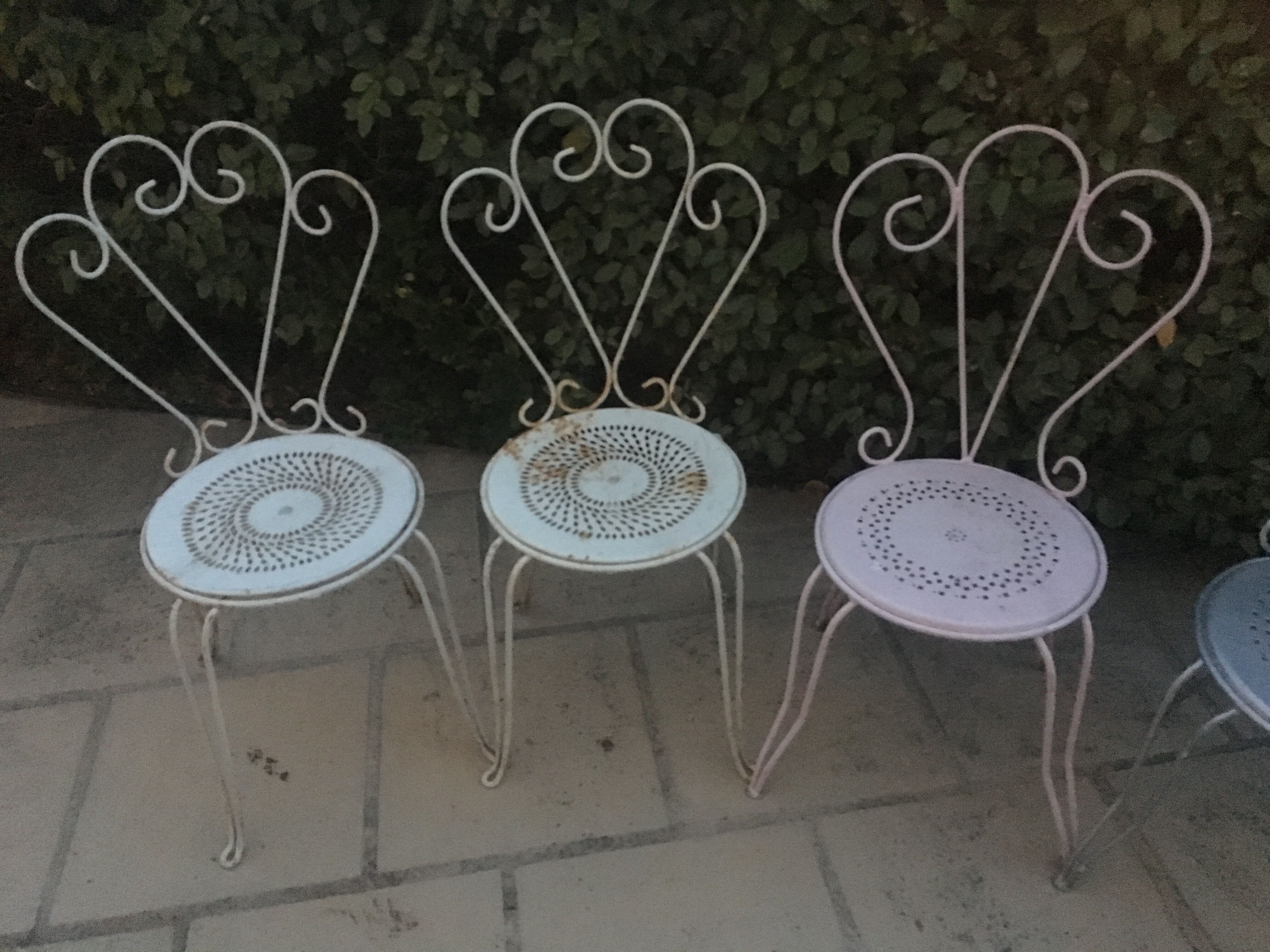 Set of 4 wrought iron garden chairs