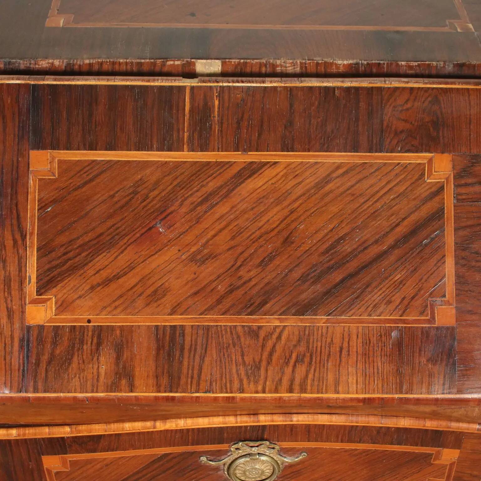 Piedmontese secretary with a drop-leaf, Italy, 18th century.