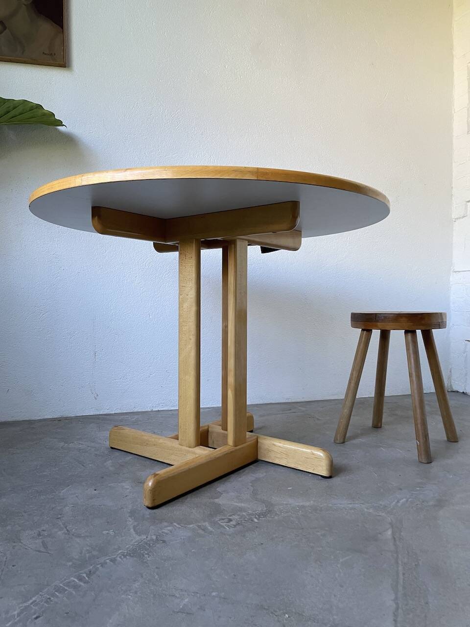 80s round beech table