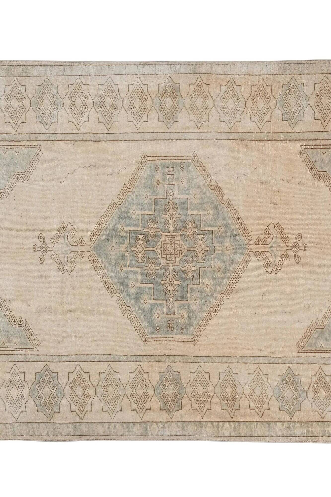 Vintage Turkish carpet handmade 186x238 cm