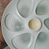 8 assiettes a huîtres en barbotine par Salins