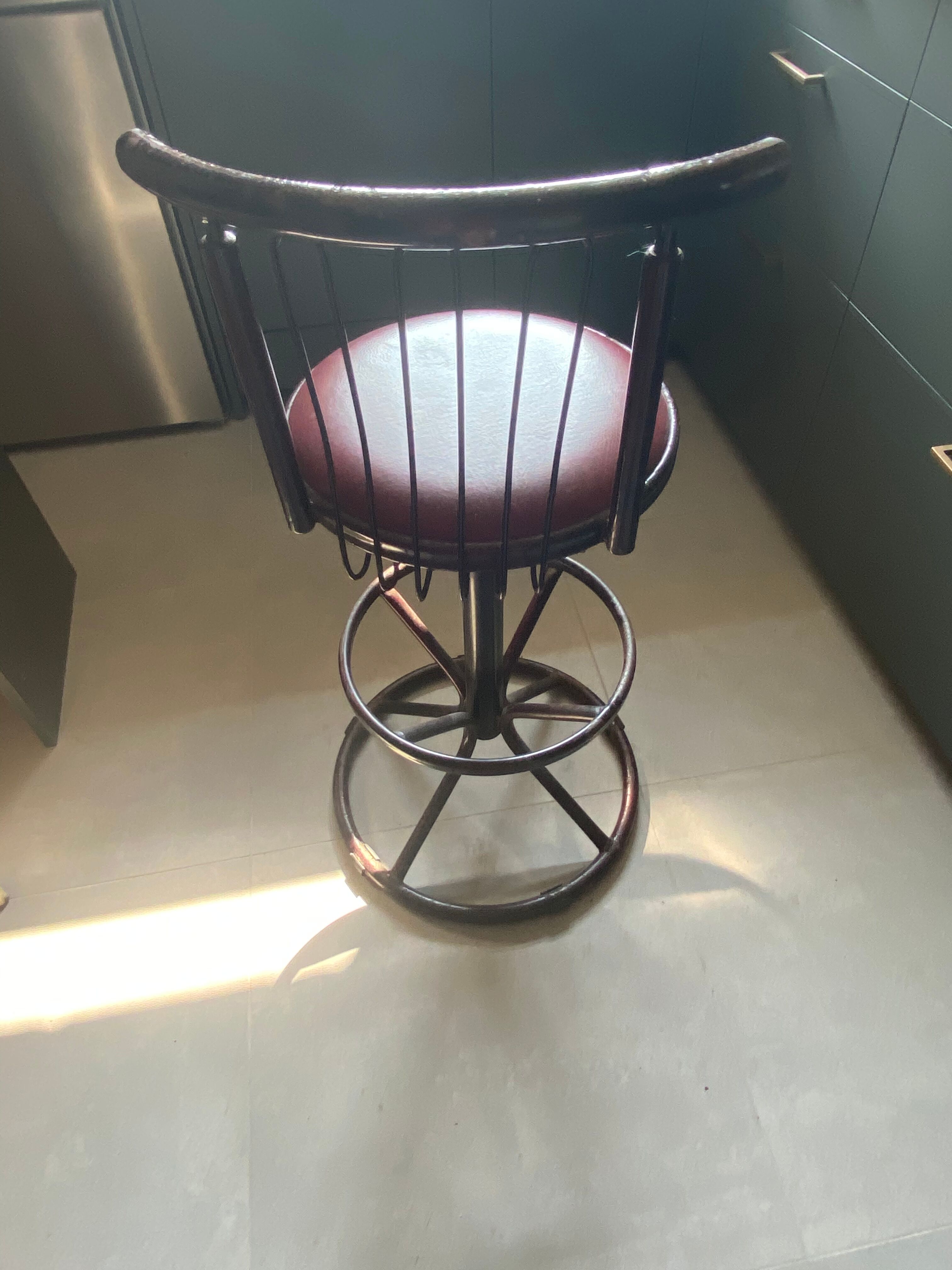 Swivel bar stool