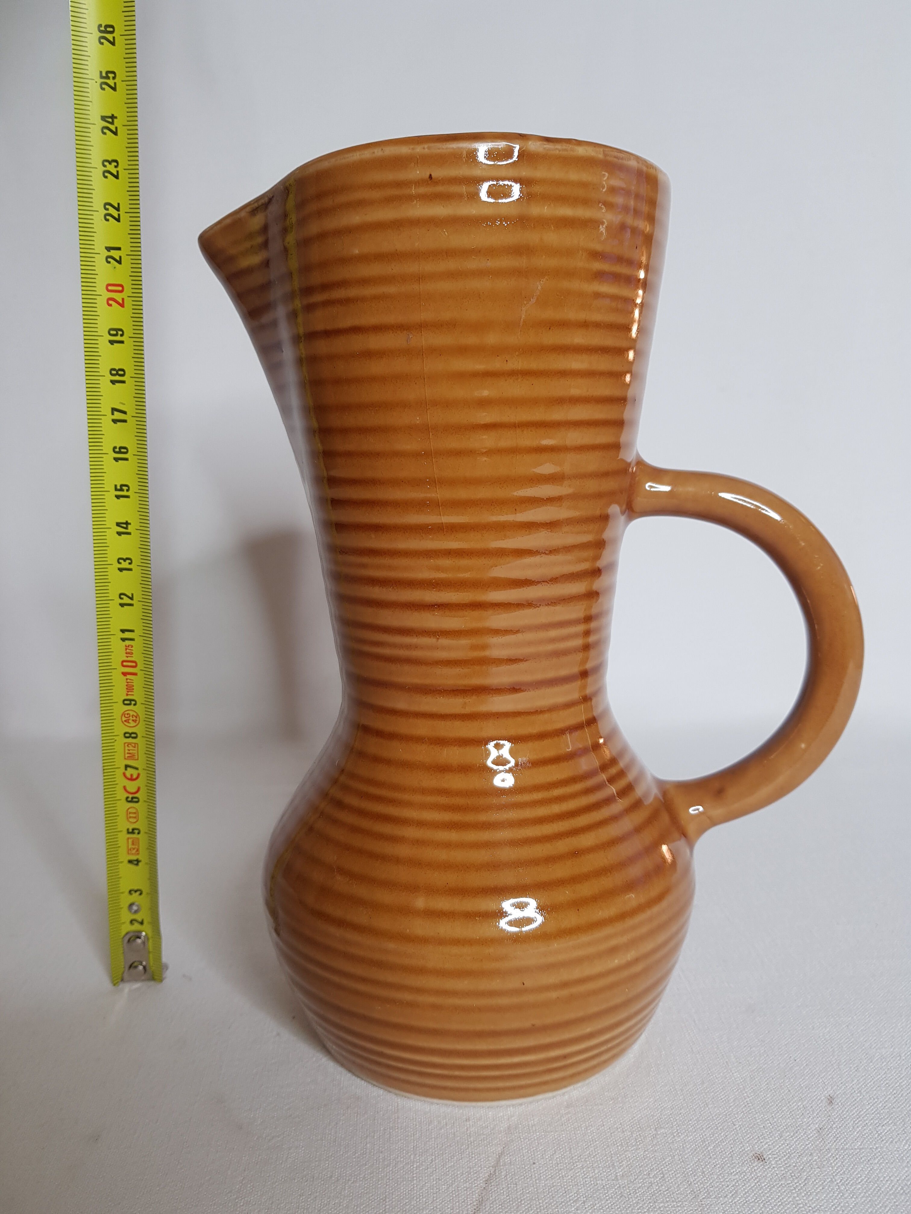 Digoin e-sandstone pitcher, honey colour, 22 cm