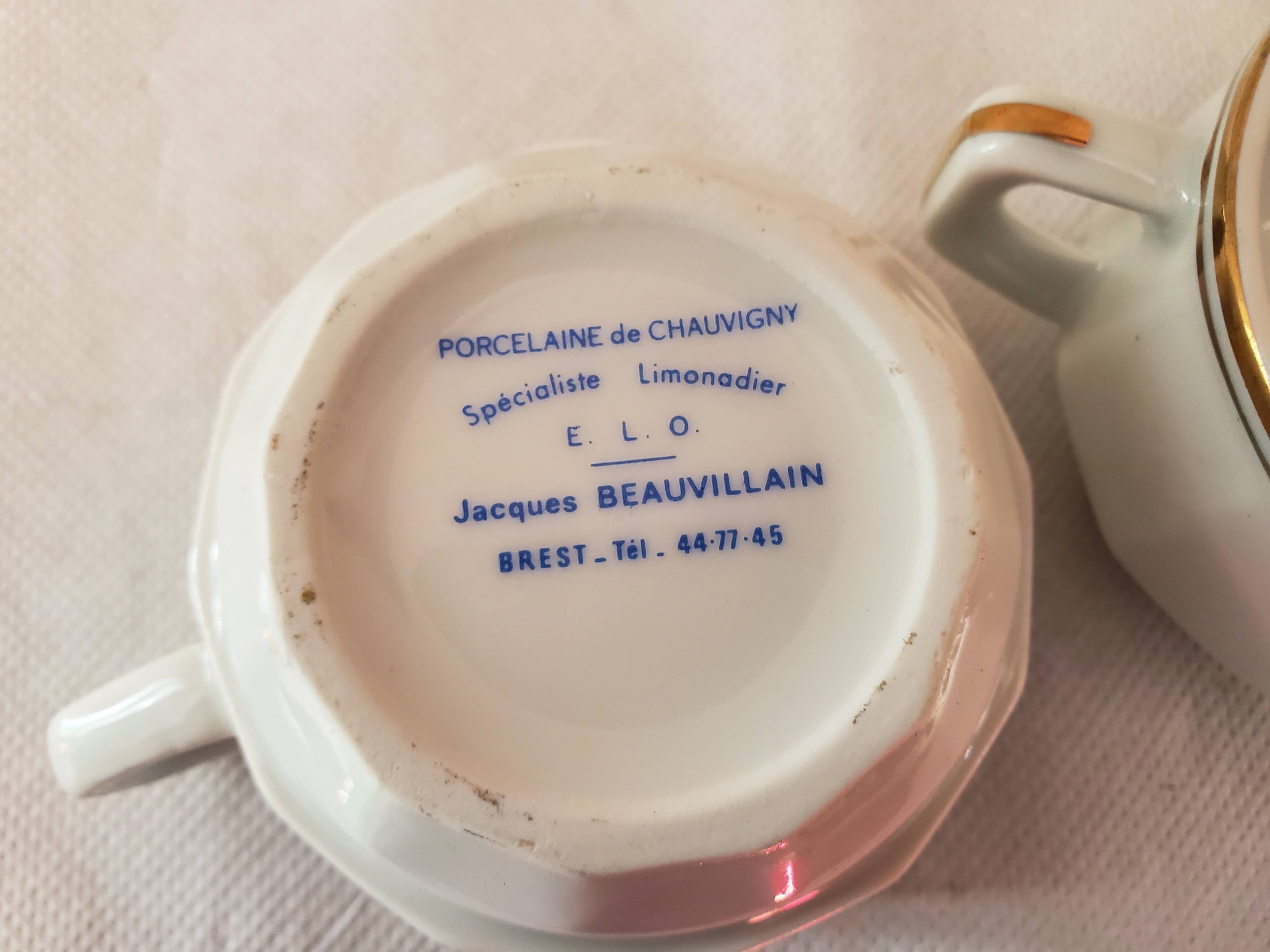 Ceramic cups