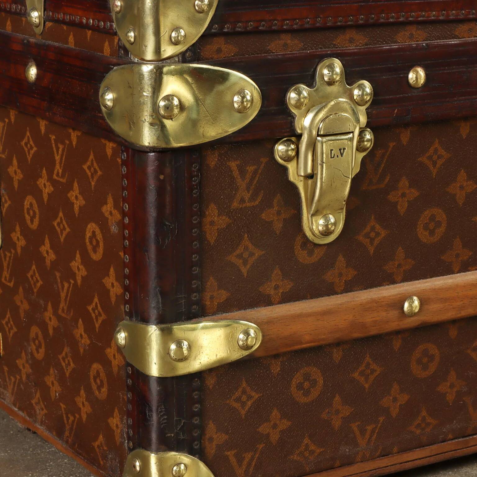 Louis Vuitton antique wardrobe in jacquard canvas 1910