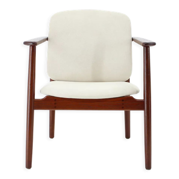 1960s Børge Mogensen Teak Armchair Model 165 Produced by Søborg Møbelfabrik, Denmark