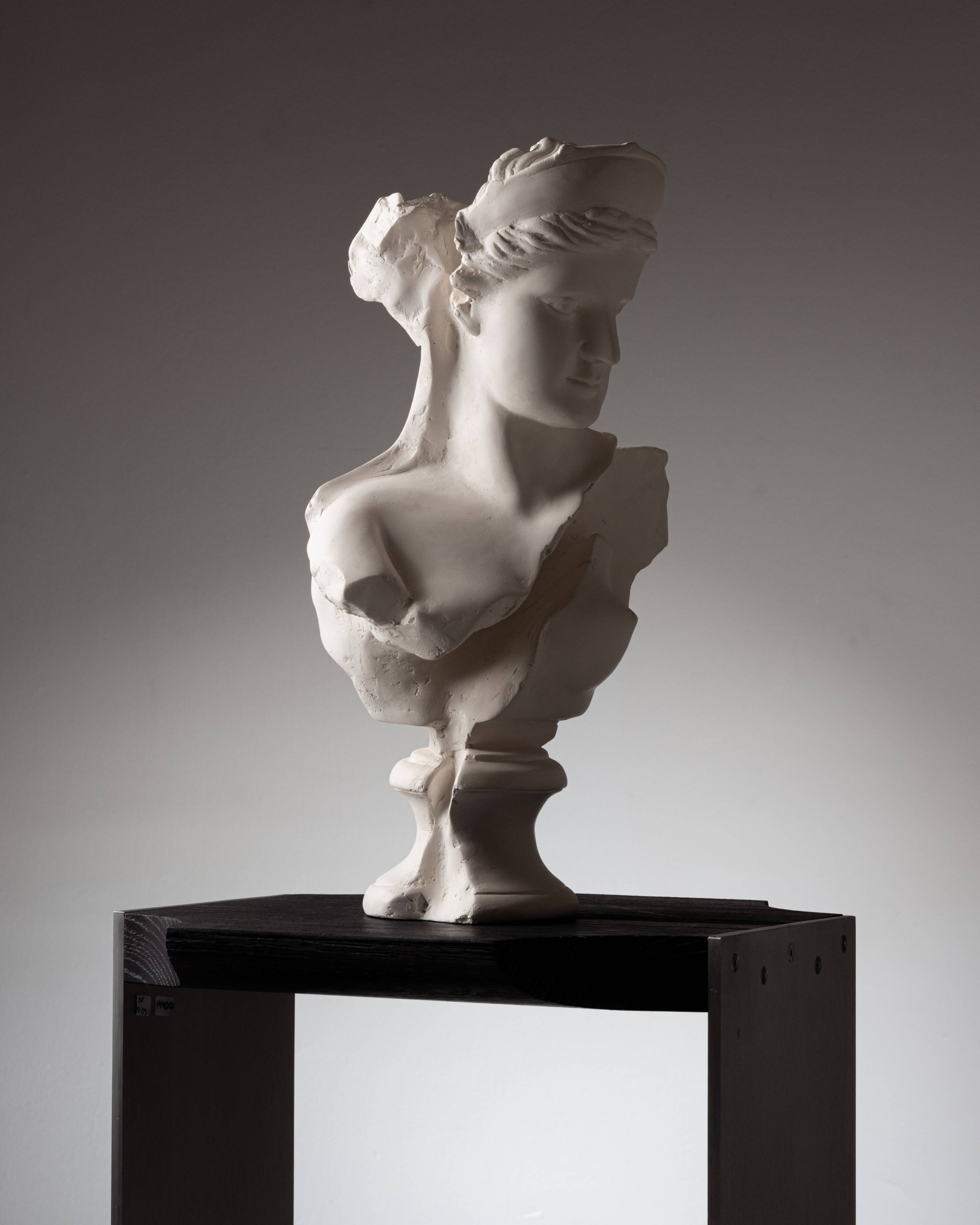 Fragmented Venus sculpture