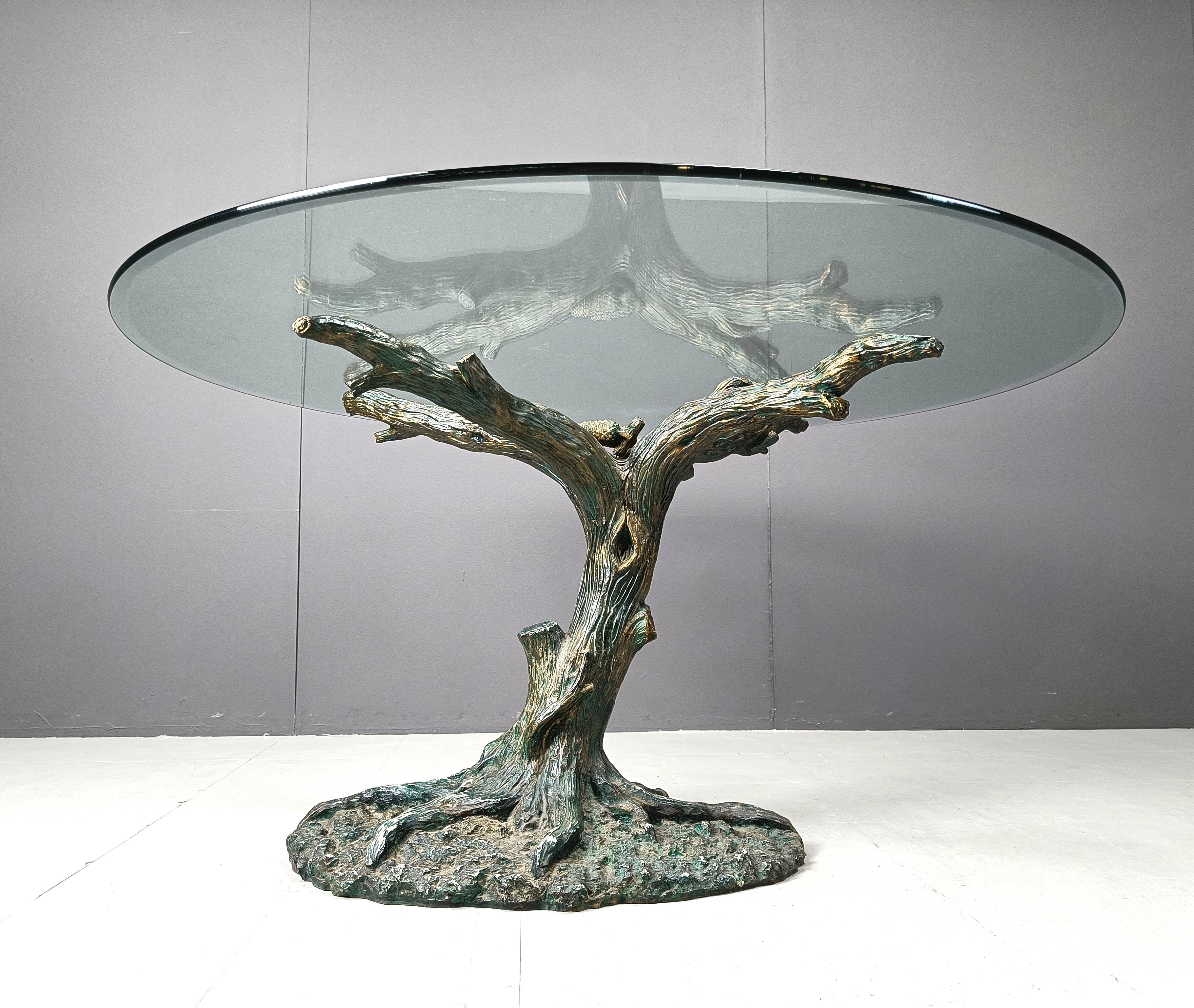 Table à manger vintage en forme d'arbre sculpté, années 1970