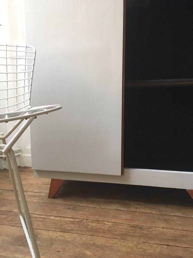 Vintage wardrobe 60'feet compass