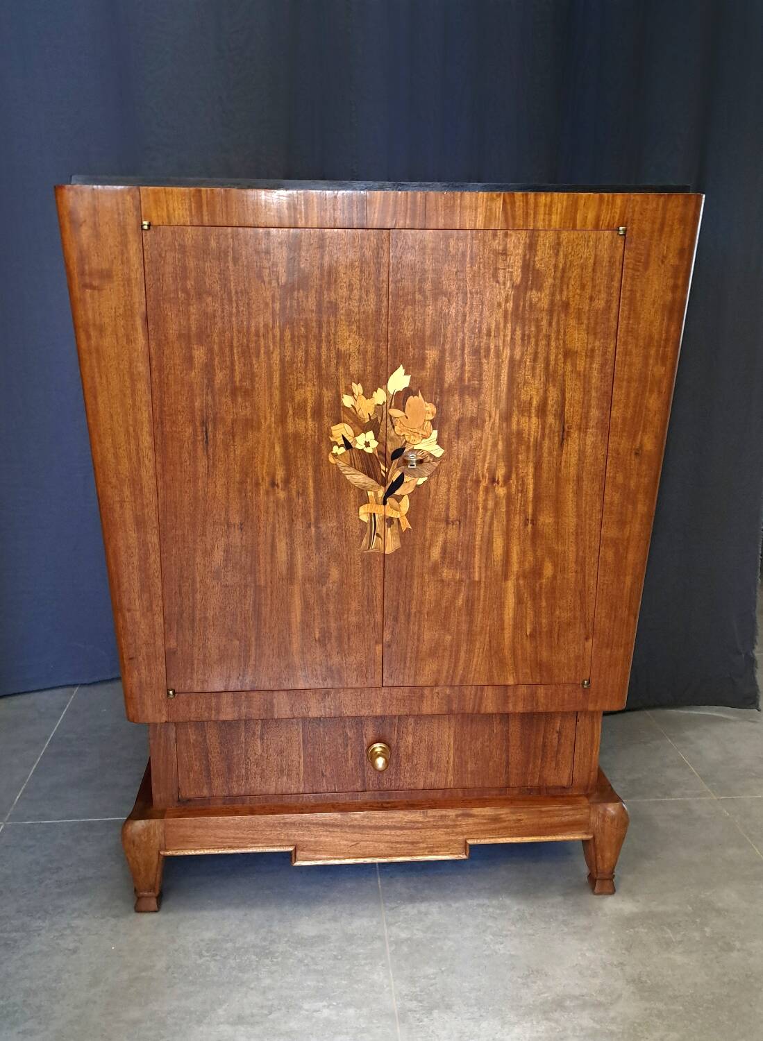 Buffet Art déco en acajou et marqueterie