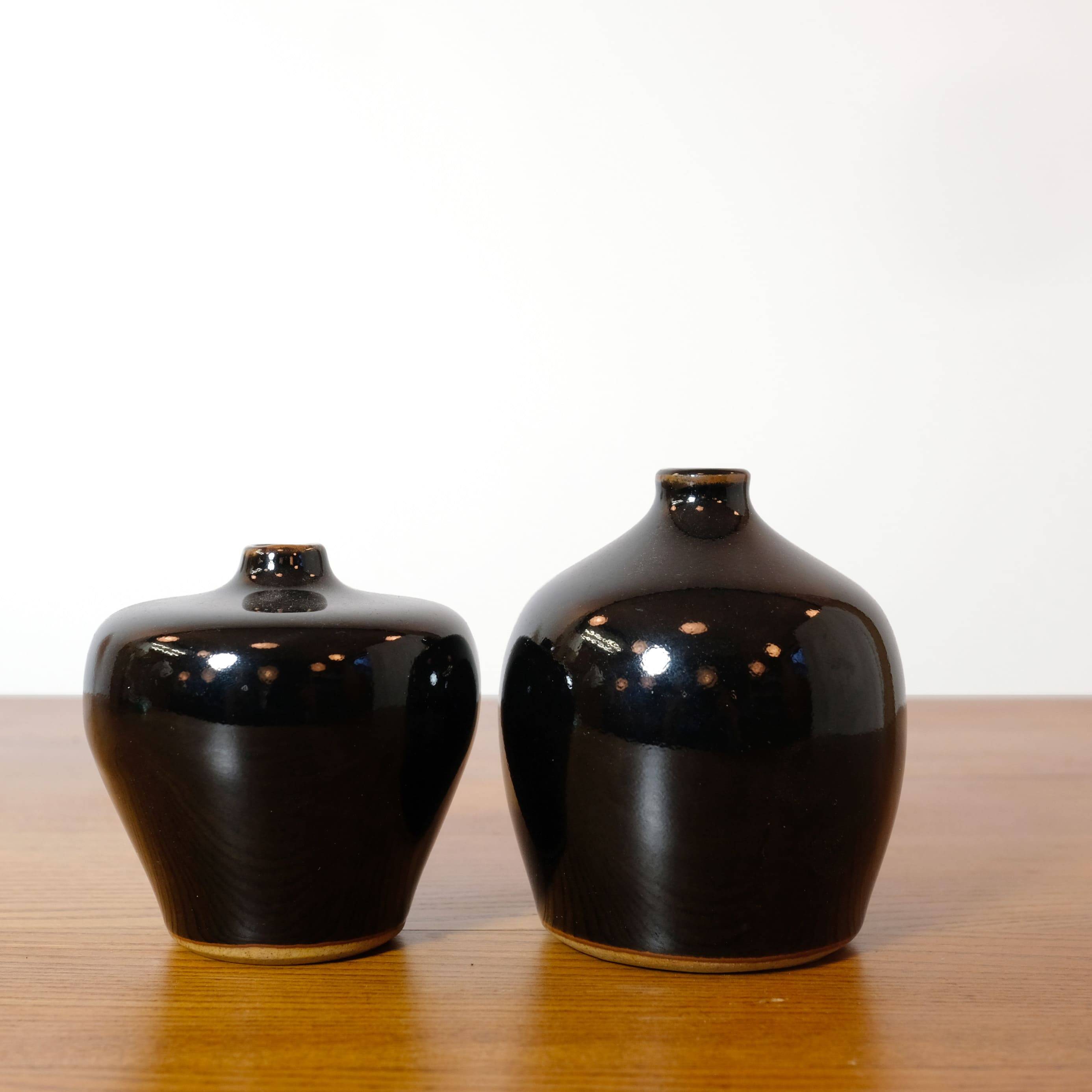 Laslo for Mikasa, two small black vases from the 80s.