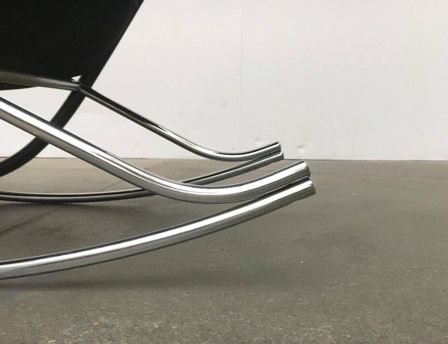 Chaise à bascule Vintage Swiss Nonna par Paul Tuttle pour Strässle