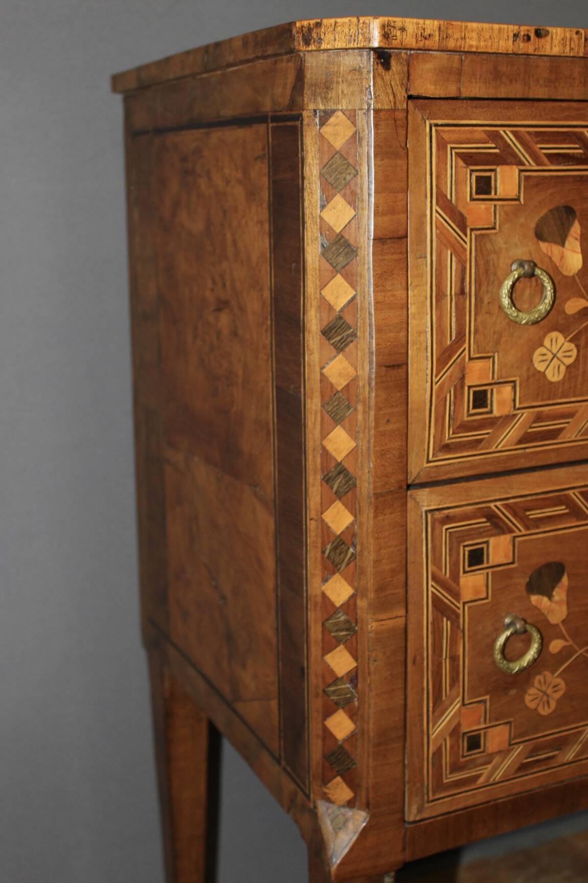 Commode italienne en Marqueterie début XIX