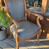 Antique Regency style armchair with complete restoration of the seat