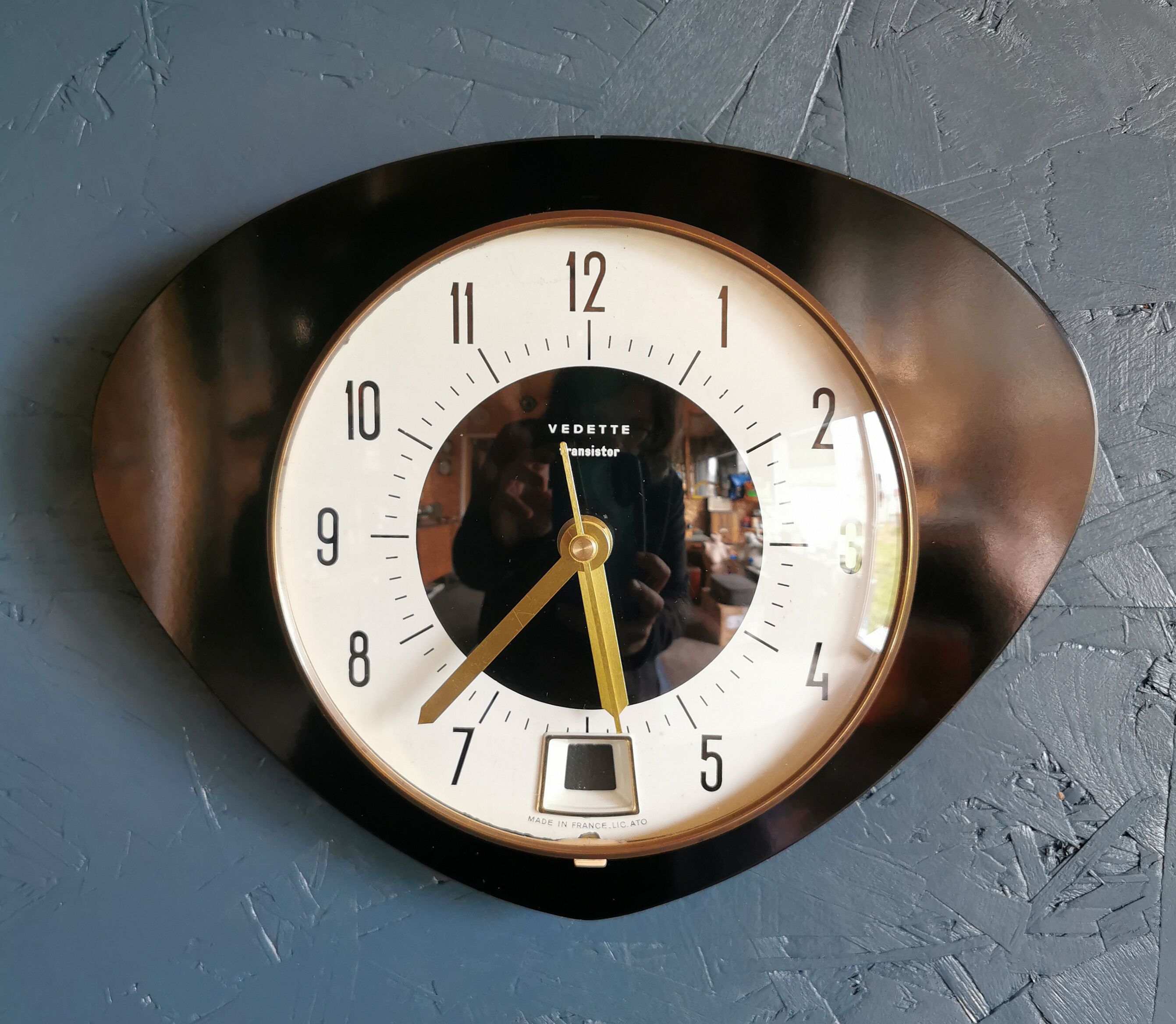 Vintage formica clock silent trapezoid wall clock "Black transistor star"