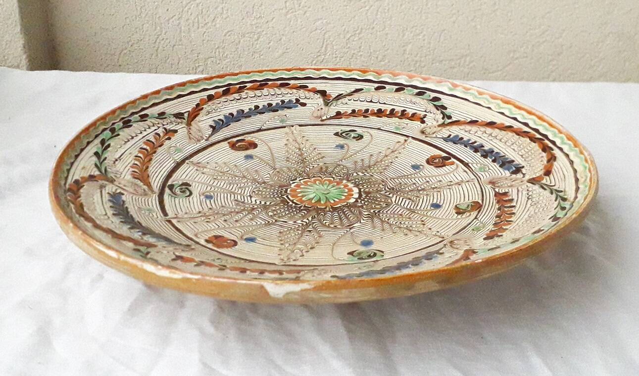 Horezu decorative plate