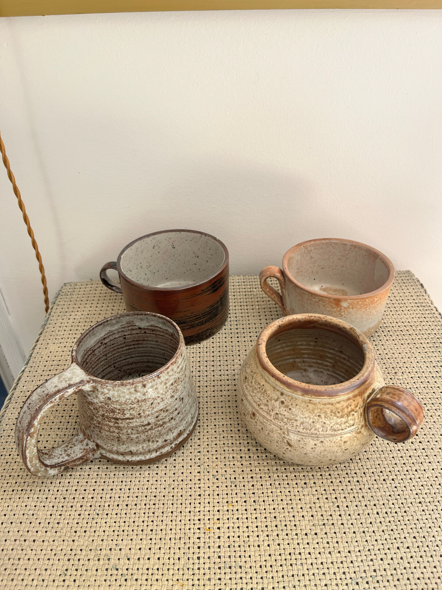 4 stoneware cups