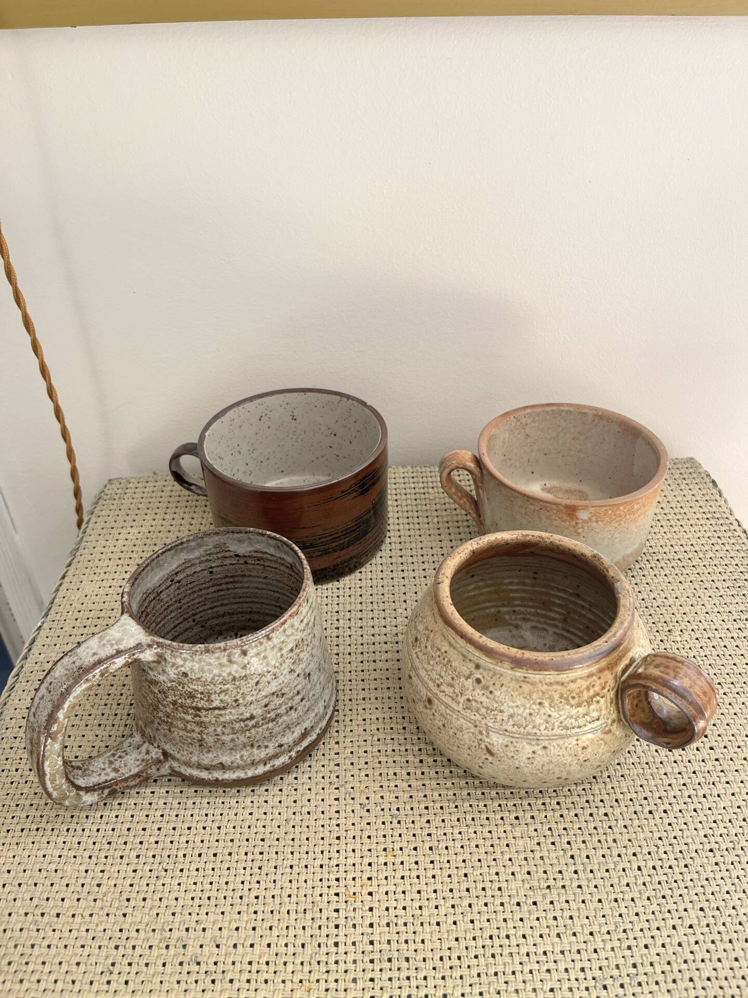4 tasses en grès