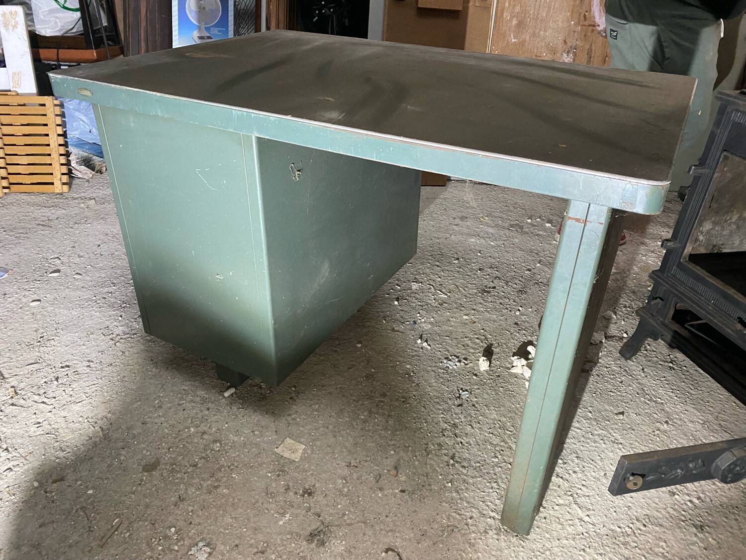 Stafor industrial vintage metal desk