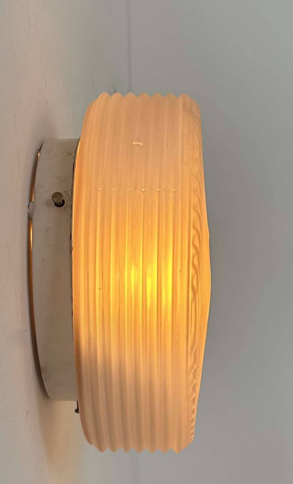 Vintage wall lamp in pressed molded sandblasted glass, France 1960