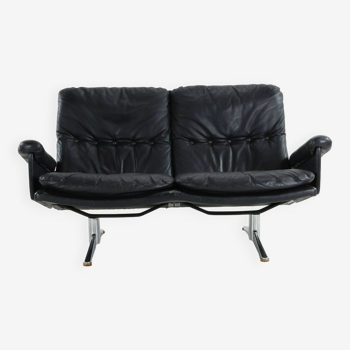 Canapé biplace en cuir noir par Søren Nissen et Ebbe Gehl pour Jeki Møbler