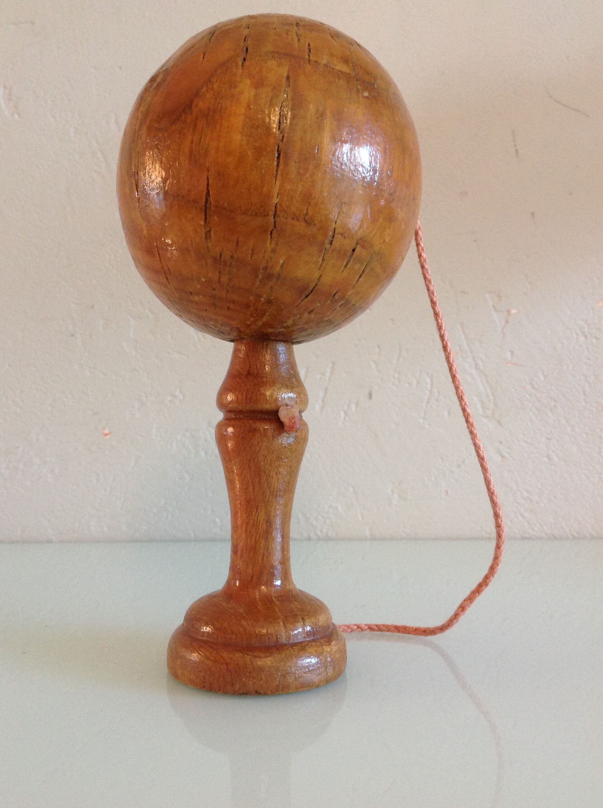 Old bilboquet in varnished wood / vintage 60s-70s