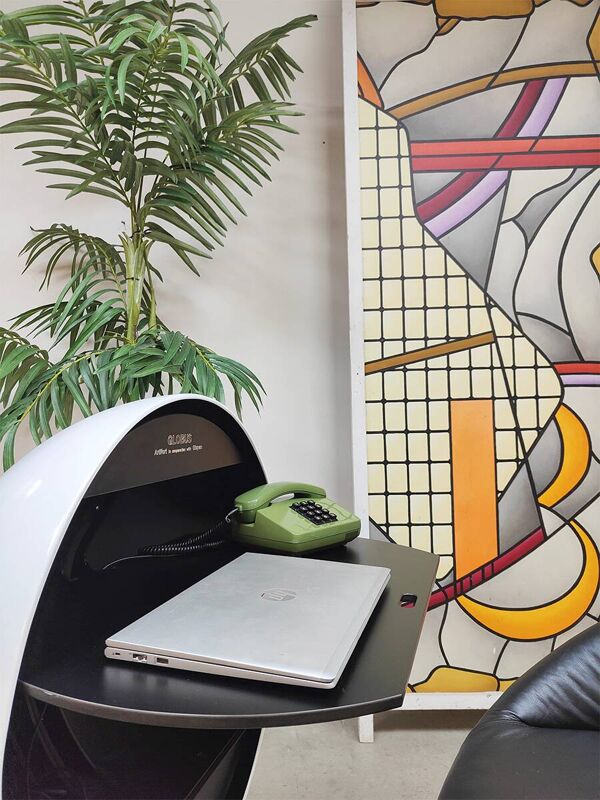 Conception de l'ère spatiale néerlandaise Lieu de travail Globus Michiel van der Kley pour Artifort