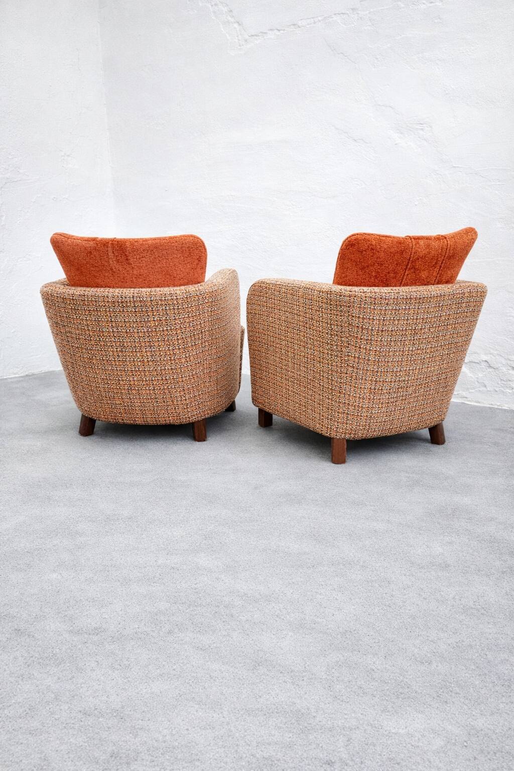 Rare sculptural lounge armchairs by  Kaesz Gyula, Hungary, ca.1941-42