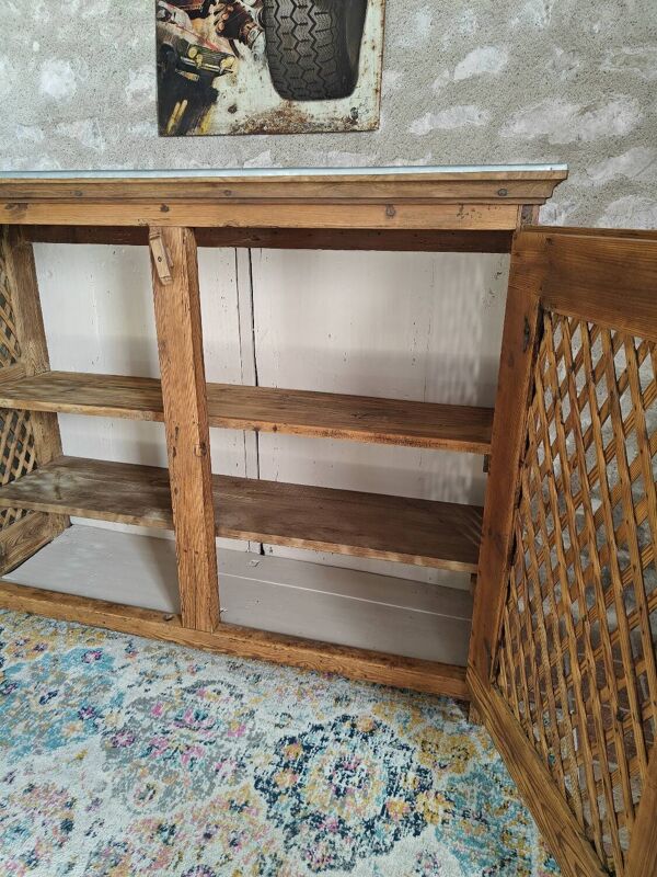 Buffet ancien pin massif et plateau zinc