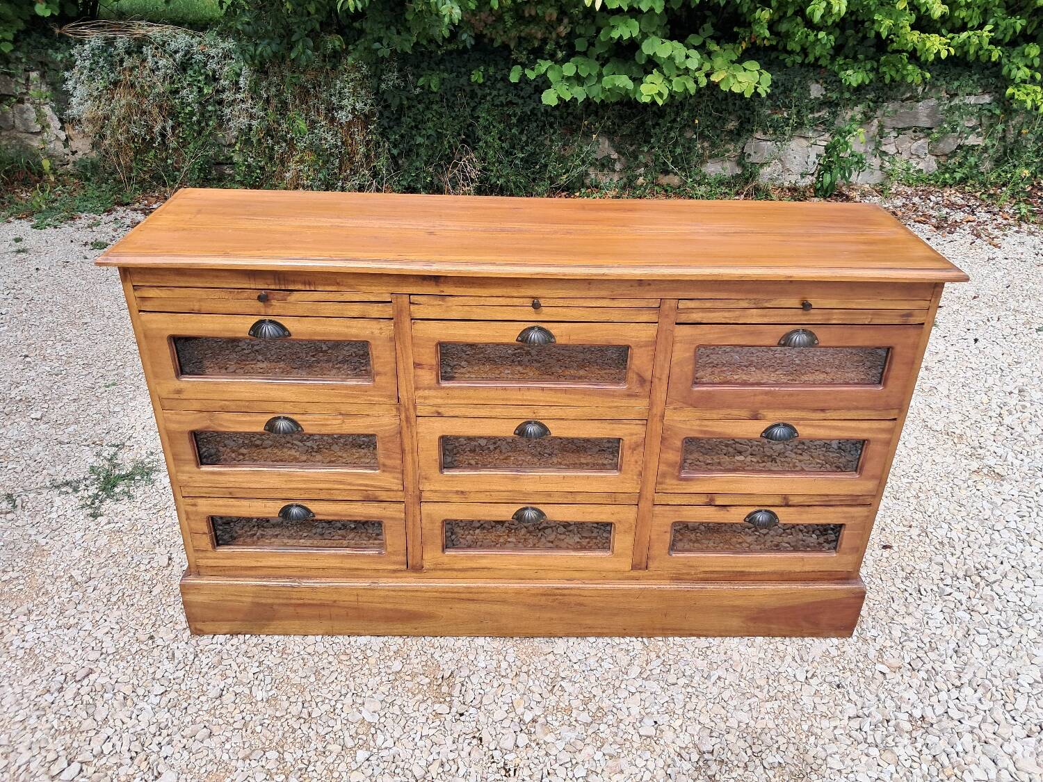Commode grainetier 9 tiroirs vitrés