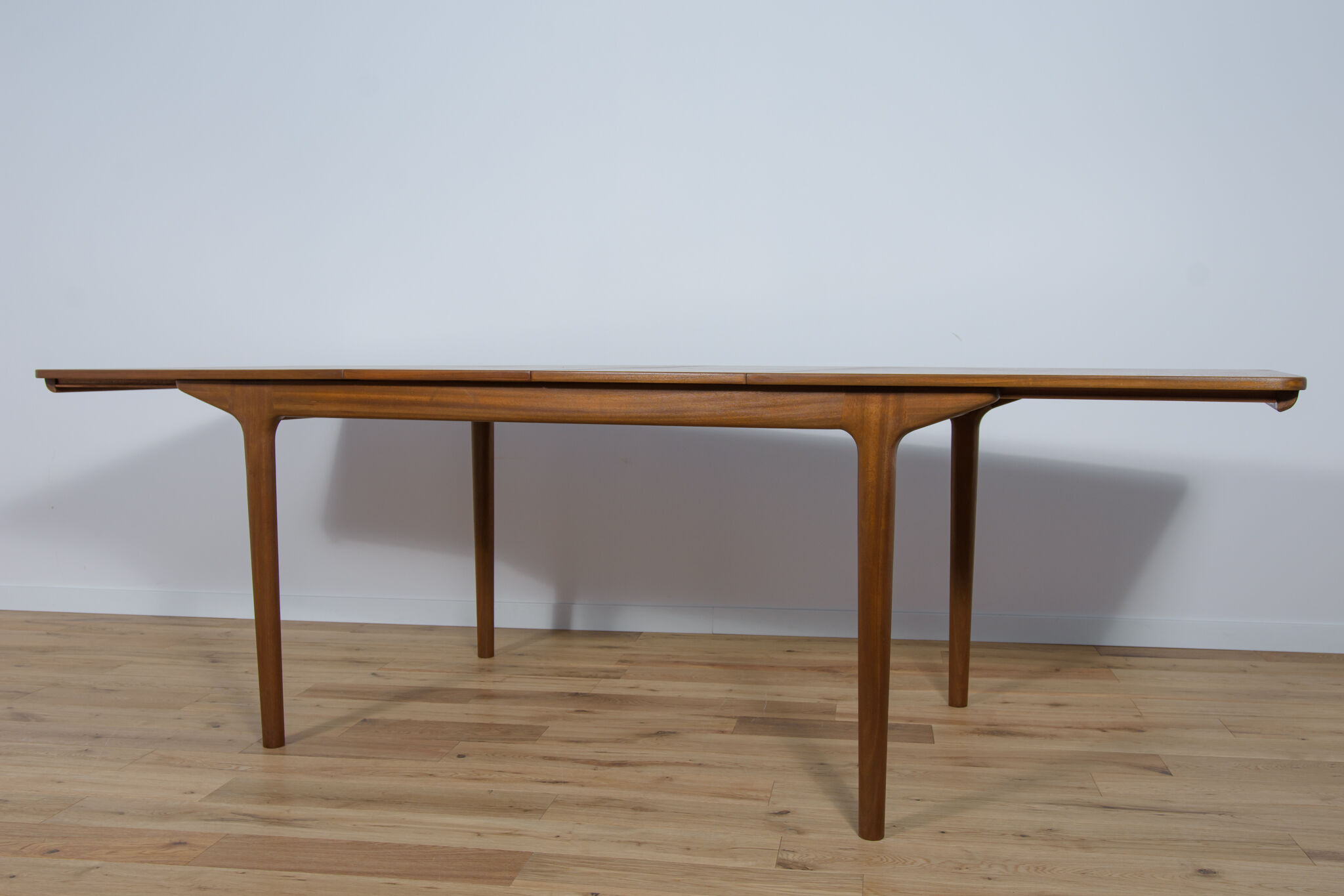 Teak extendable dining table from mcintosh, 1960s