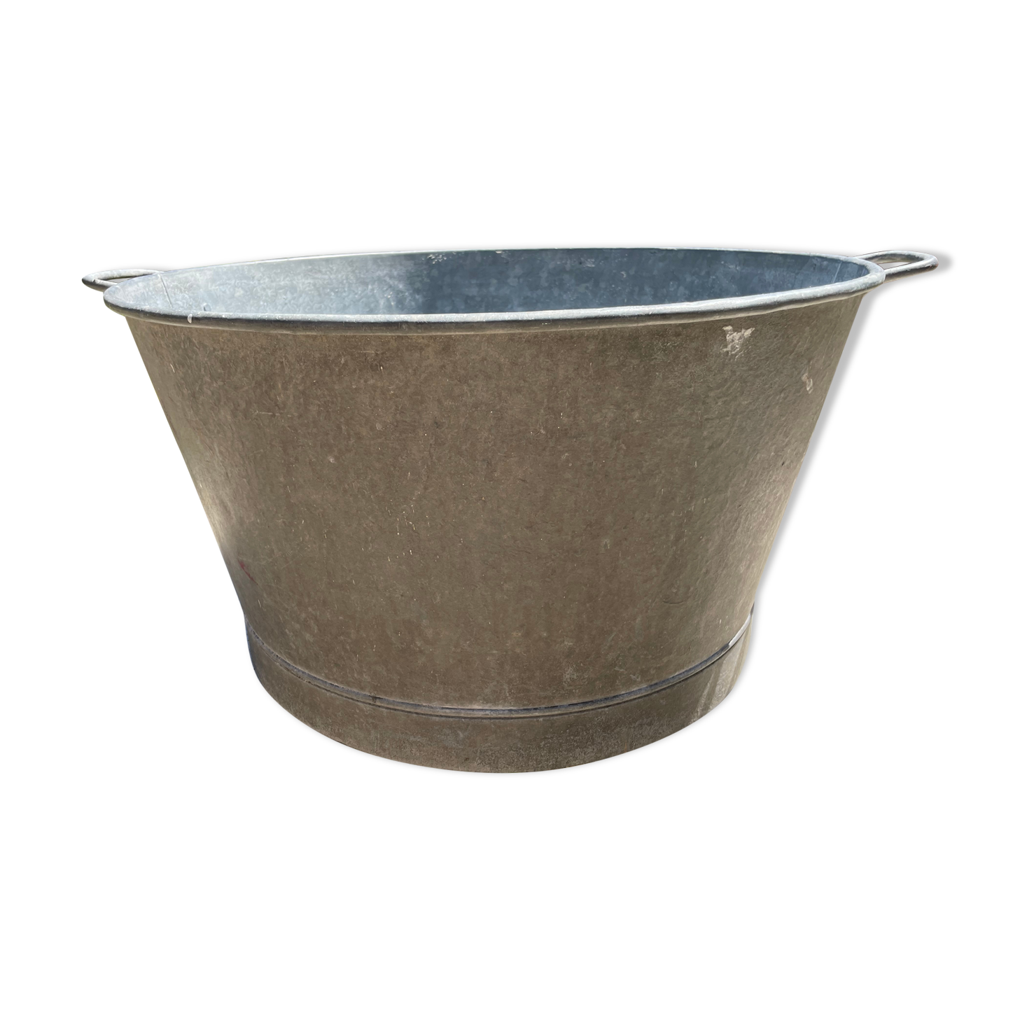 Round zinc basin