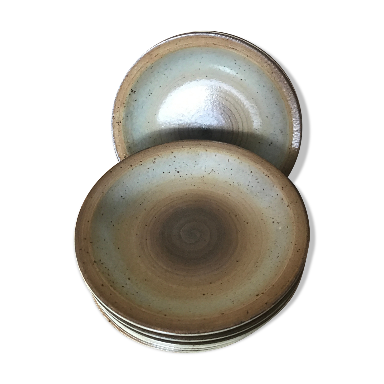 10 hollow plates in Chantilly sandstone