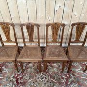 Suite de 4 chaises époque Art Déco en cannage