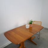 Teakhouten uitschuifbare eettafel