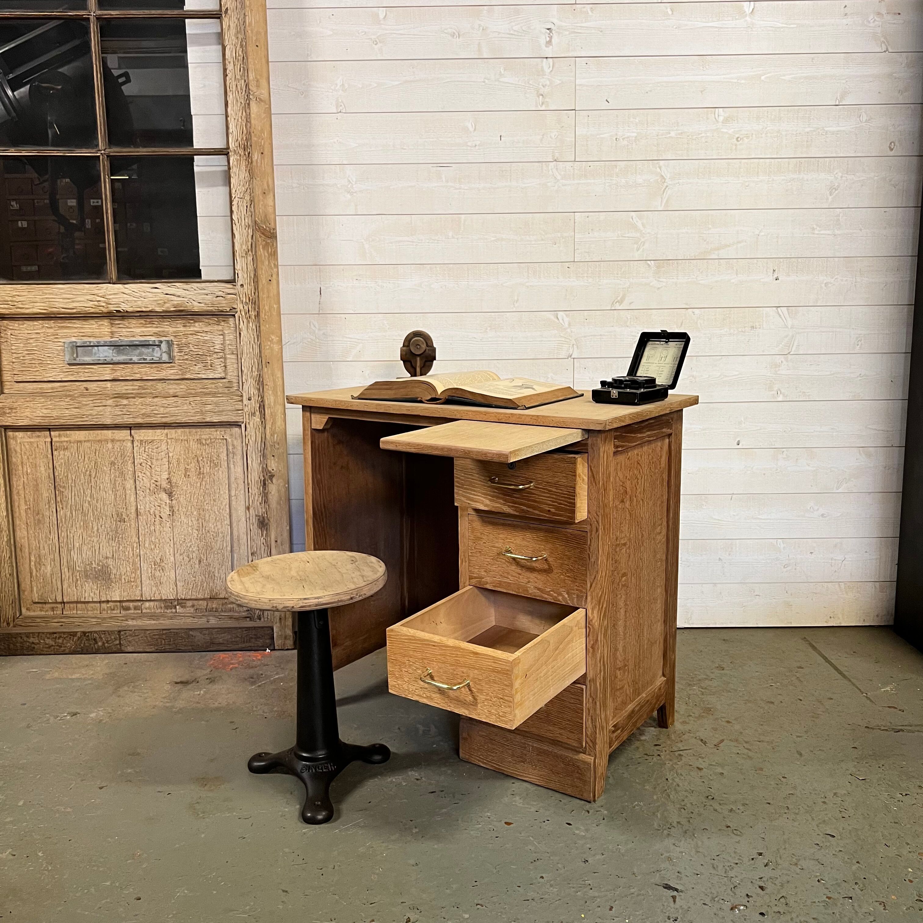 Children's desk in oak