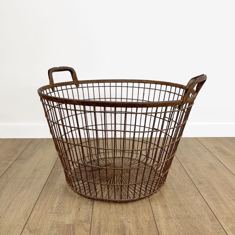 Large metal harvesting pan 50s