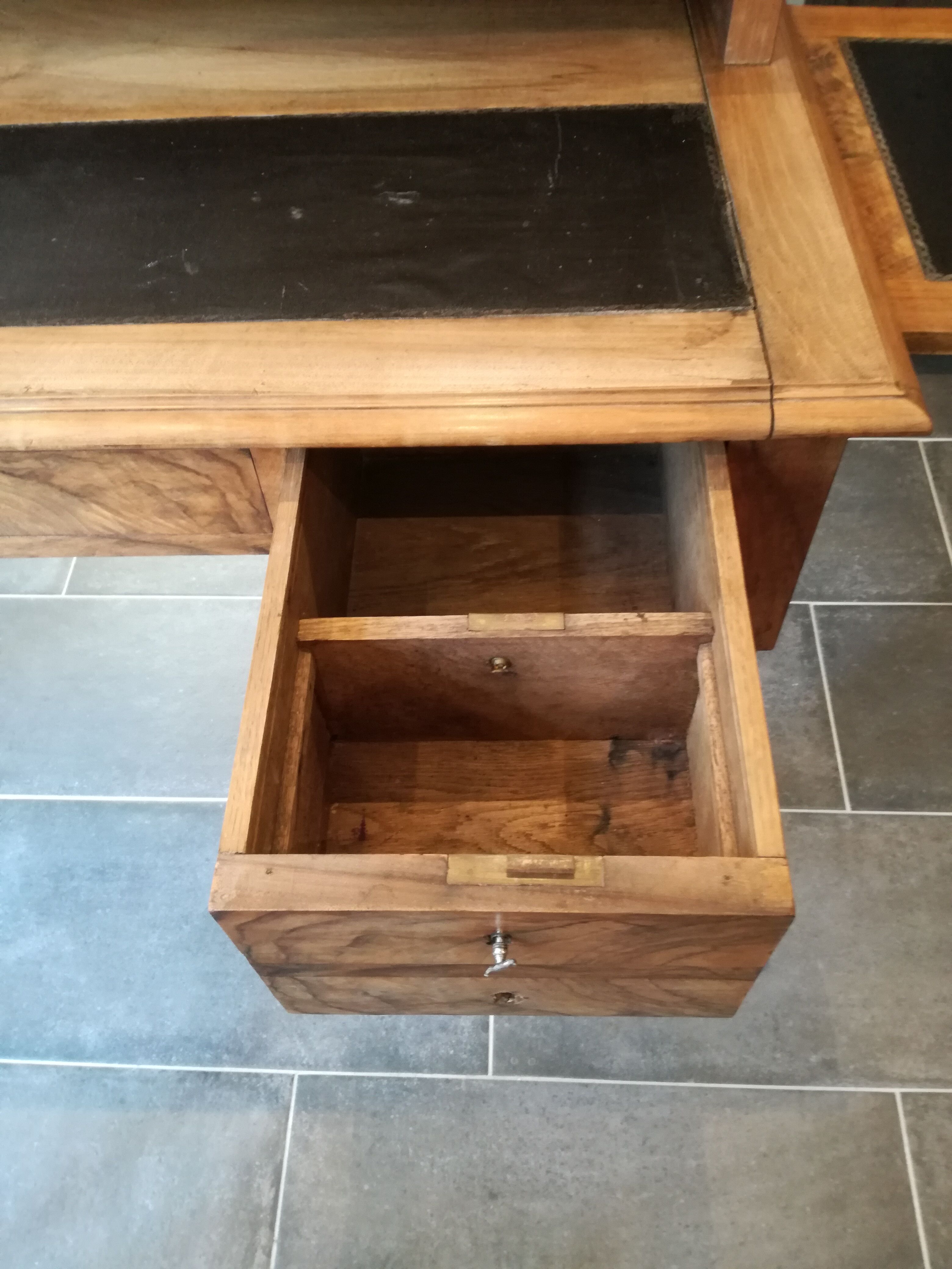 Louis Philippe 19th-century walnut desk Louis Philippe