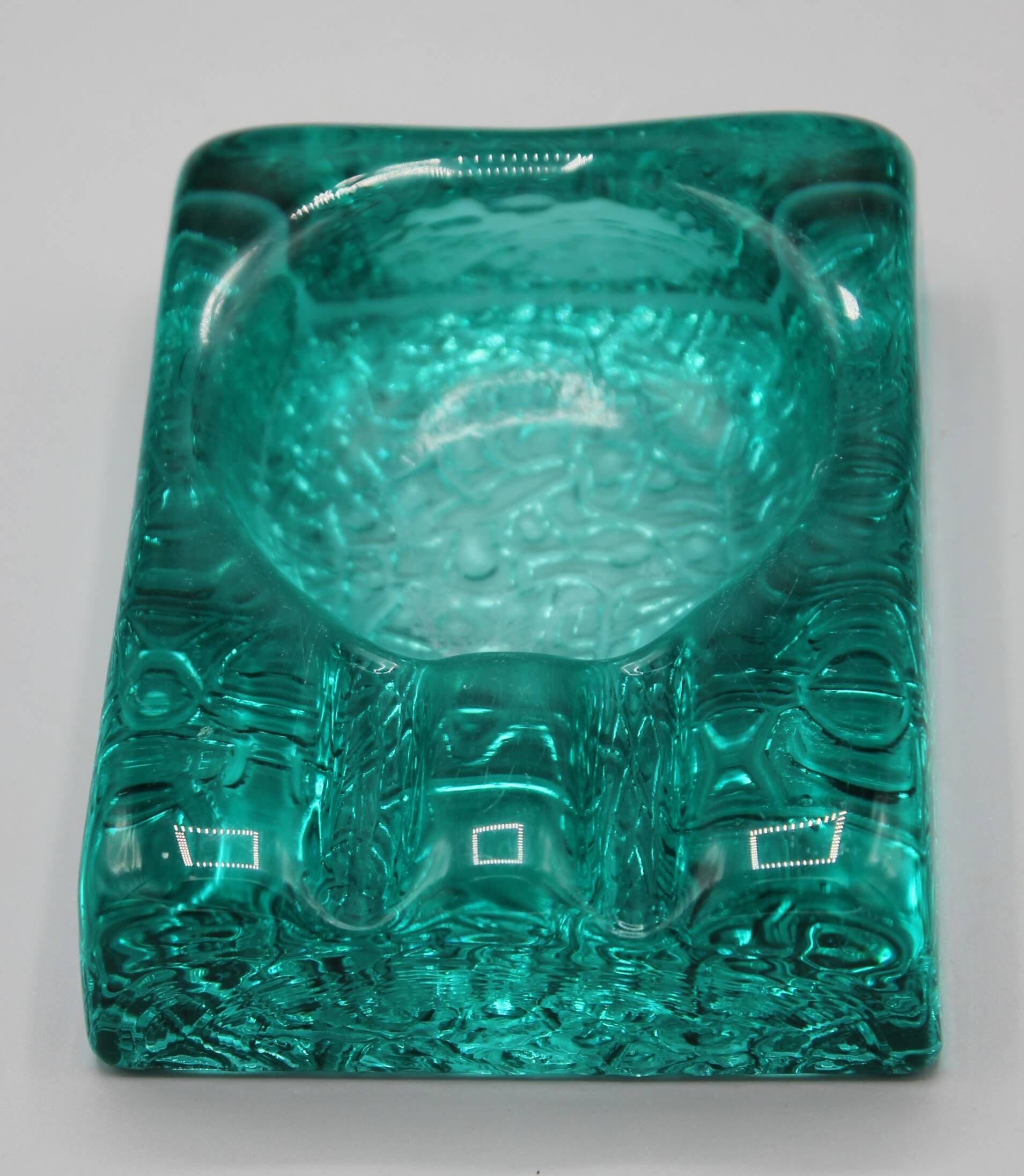 Ancien cendrier en verre design vintage Pukeberg Kosta Boda