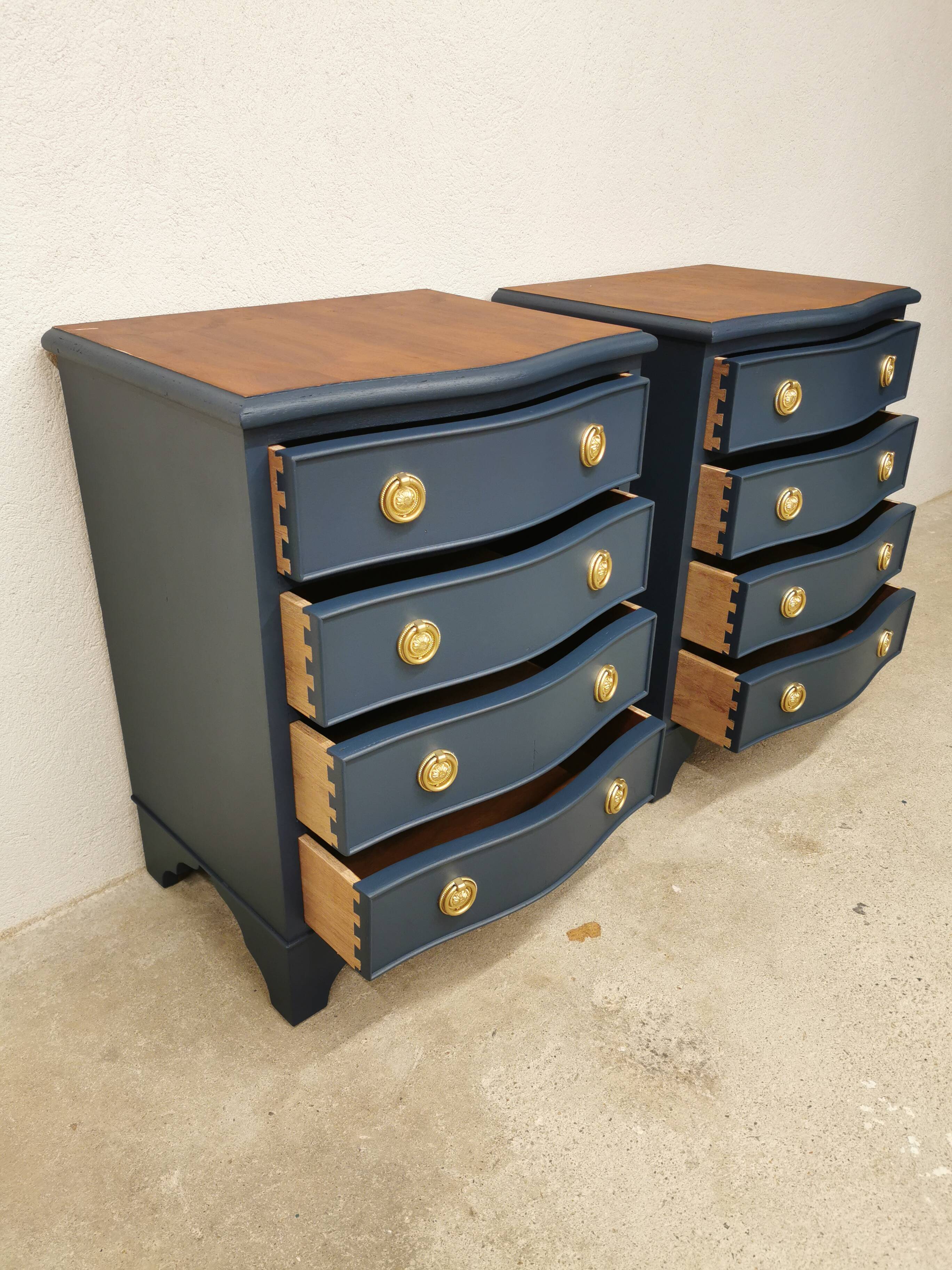 2 Tables de chevet rénovés