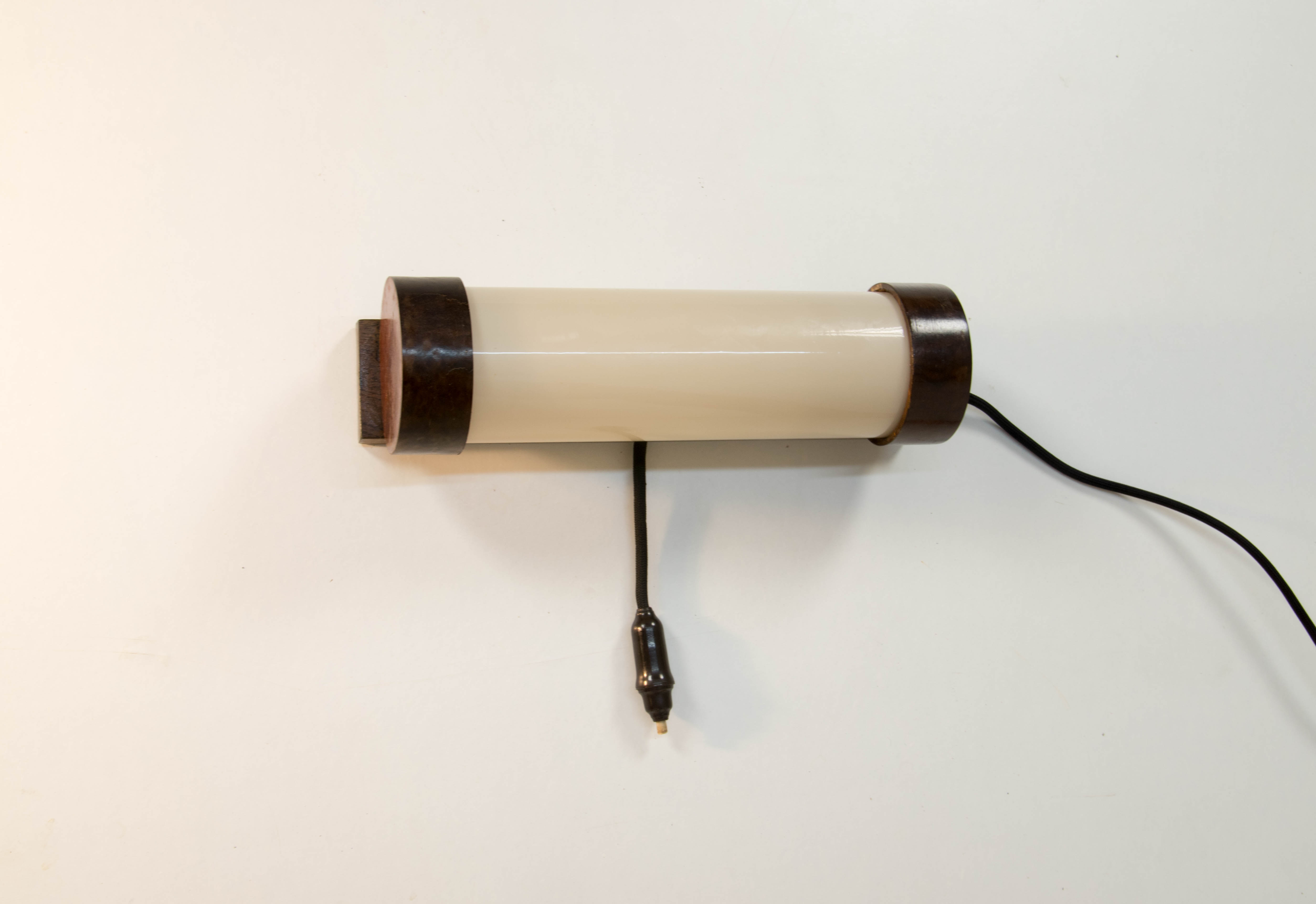 Art deco wooden wall lamp, 1930