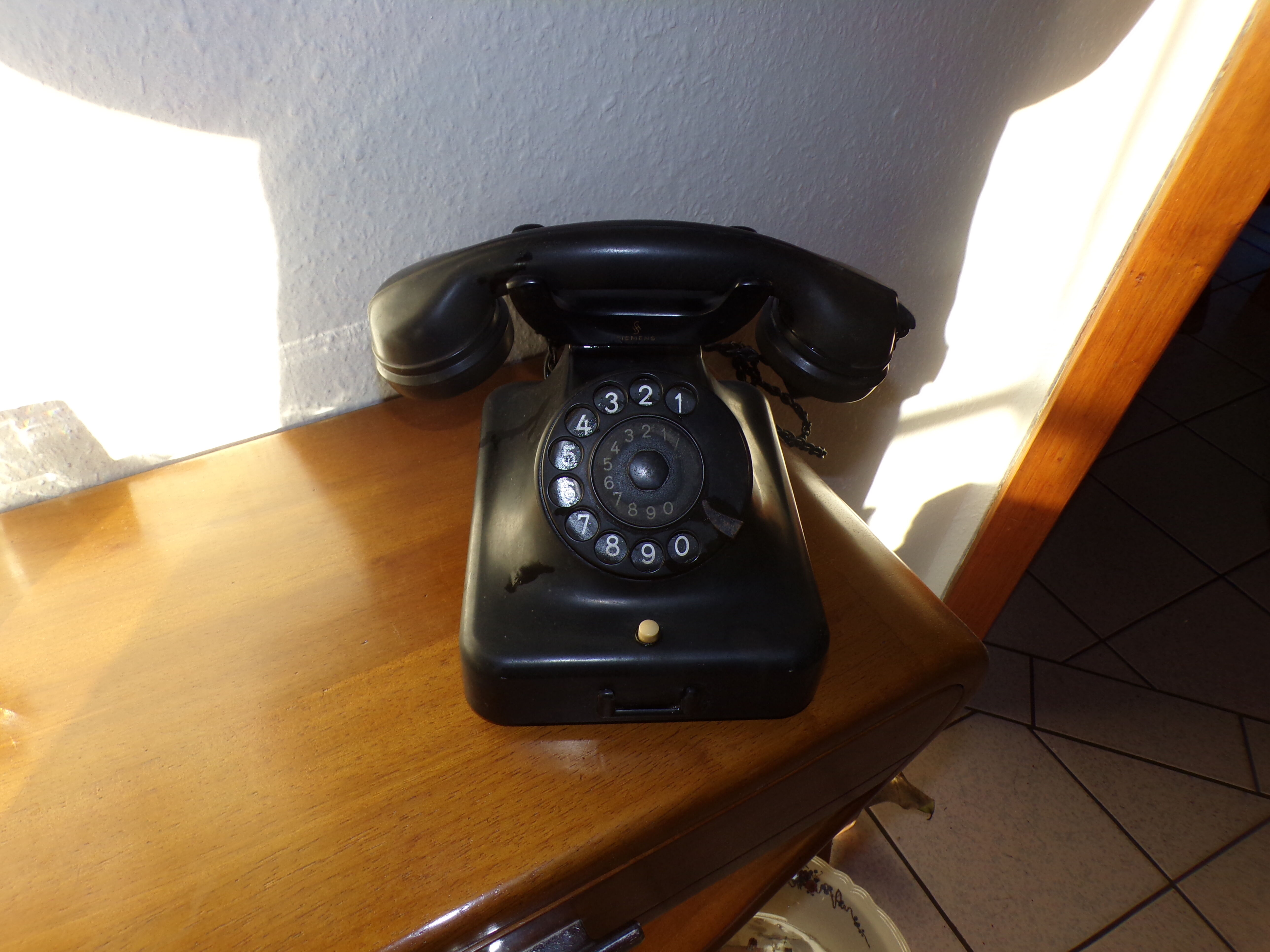 Siemens bakelite phone 40/50s