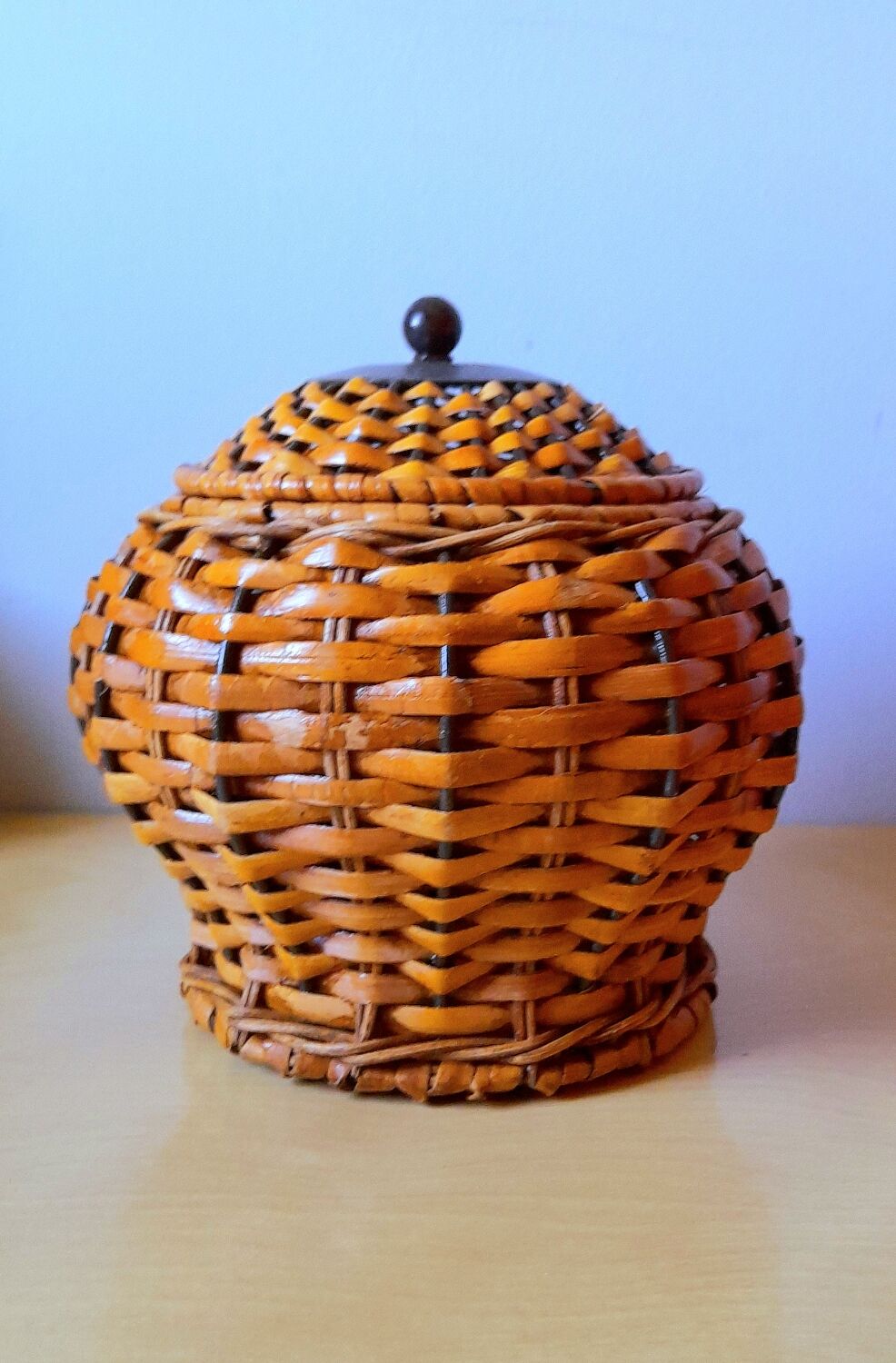 Boîte en osier tréssé