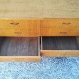 Six-drawer chest of drawers