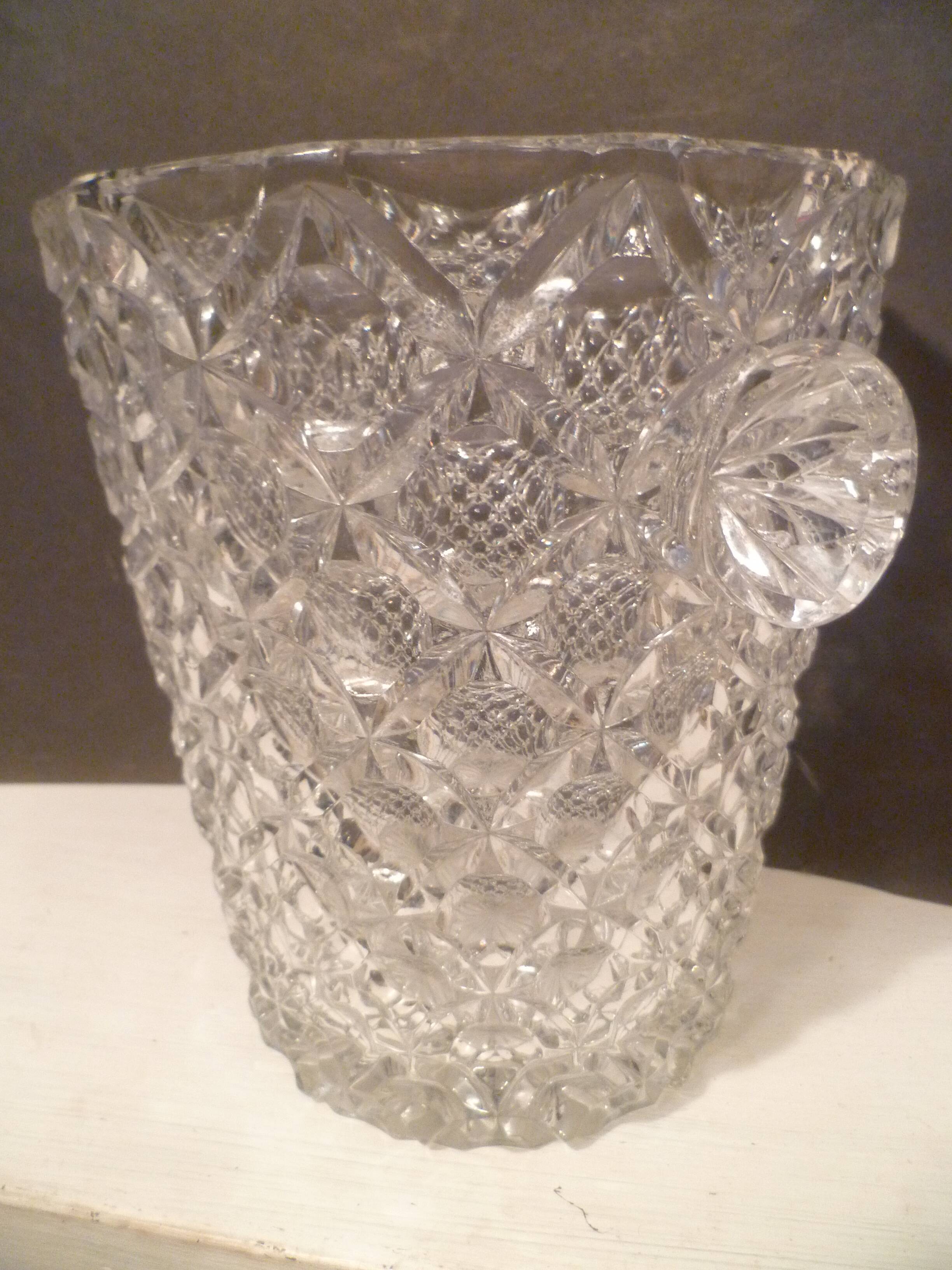 Fan-sized crystal champagne bucket