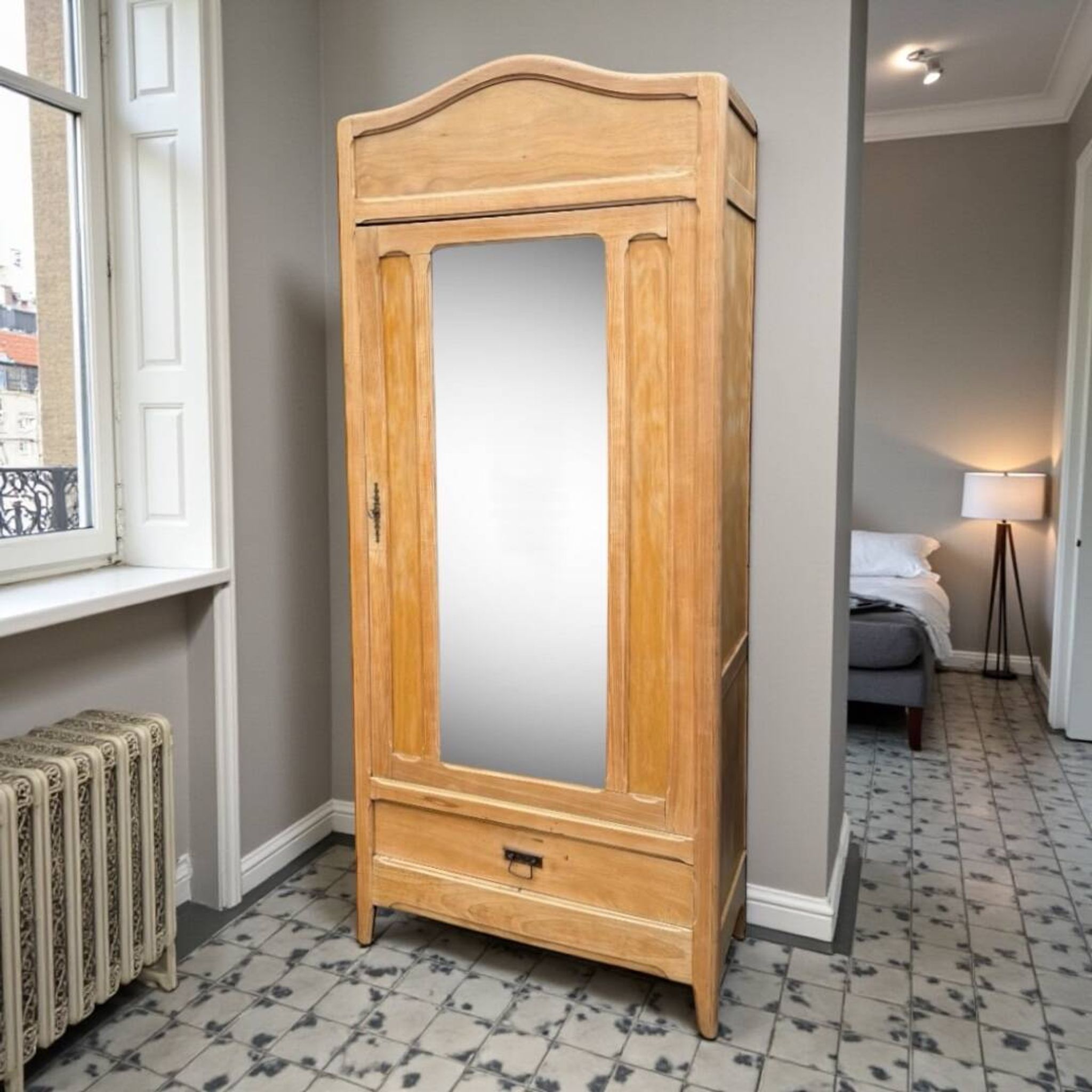 Armoire parisienne art déco miroir biseauté 1920