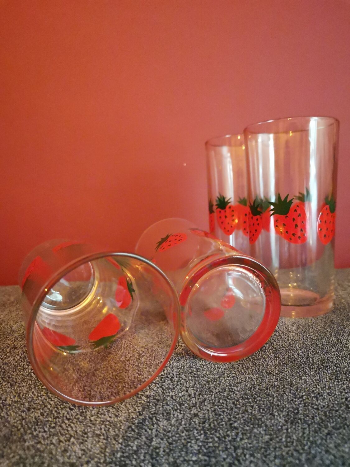 Spring strawberry glass