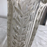 Vase in cut and chiseled glass vintage