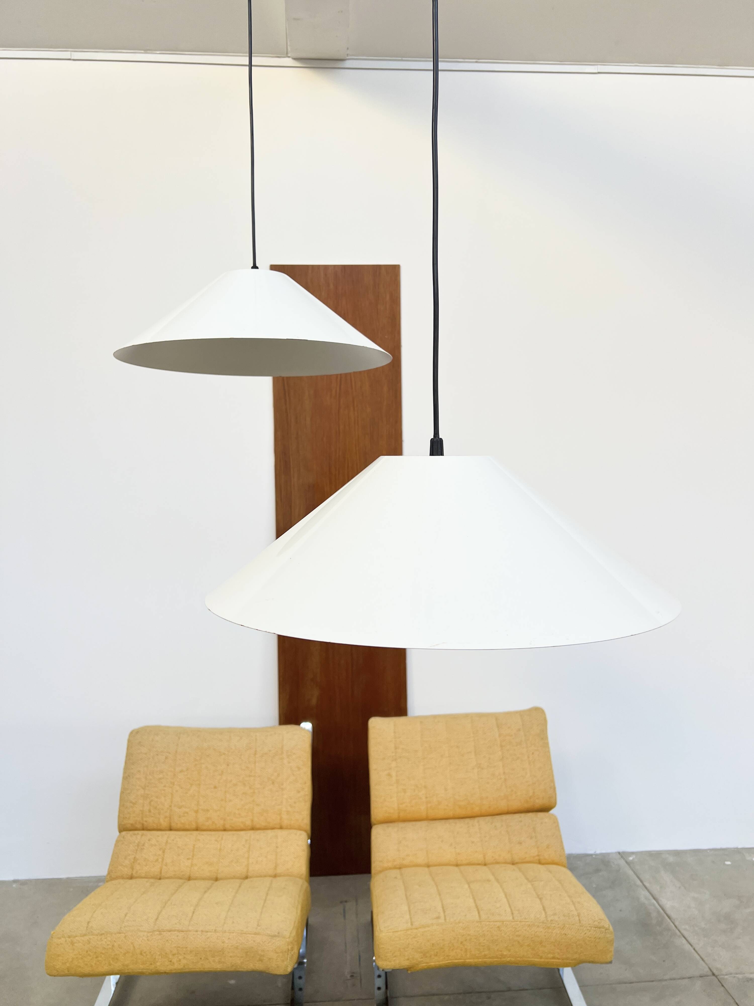 Lita 6047 White Pendant Light – Ø50 – 80s French Industrial Design