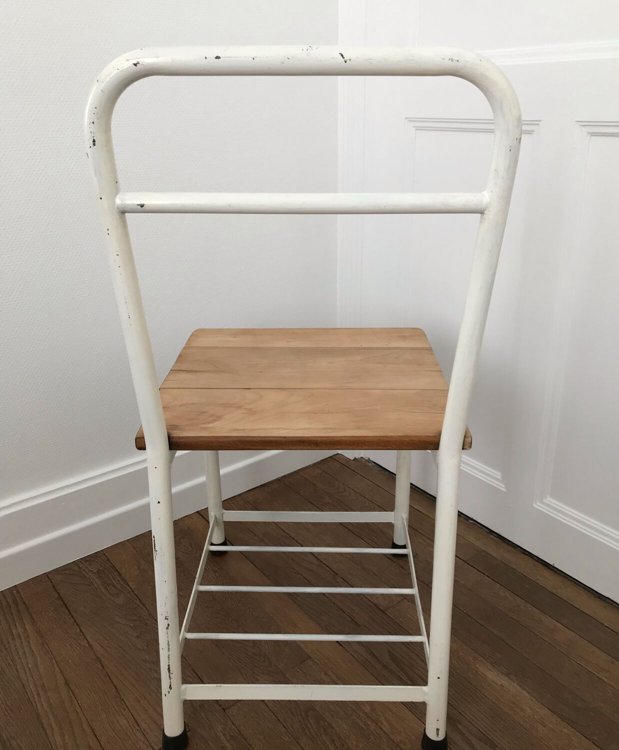 Chaise de pensionnat